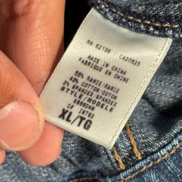 Vintage Guess Crop Denim Jeans Jacket Womens XL Blue Medium Wash Denim‎ Y2K - Picture 9 of 11